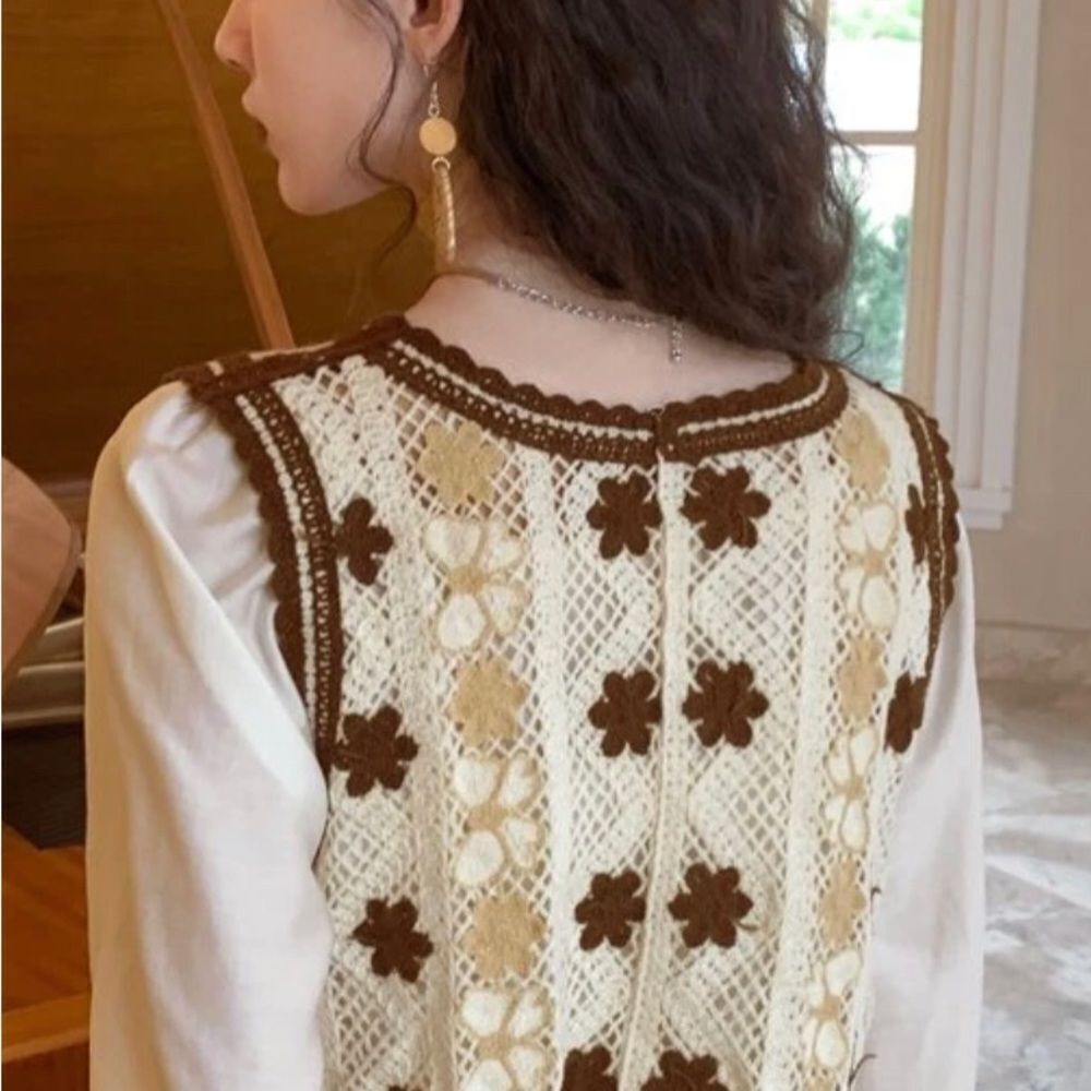 New adorable vest - Picture 3 of 3